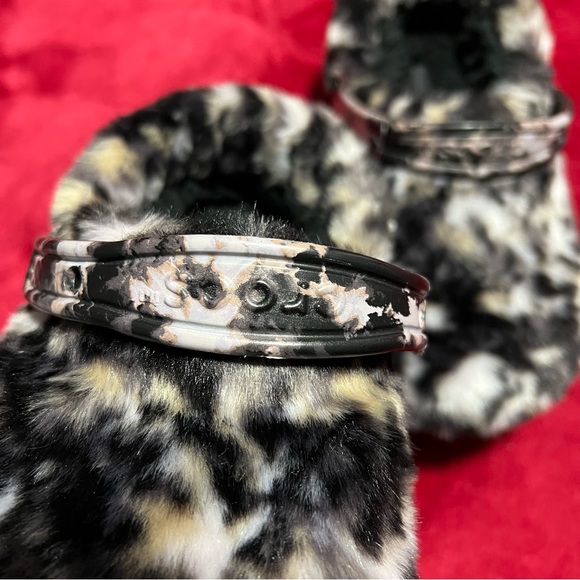 Crocs Classic Fur Sure Lined Animal Clogs Slip On Slide Sandals 207303-0C4 NWT - Picture 7 of 10